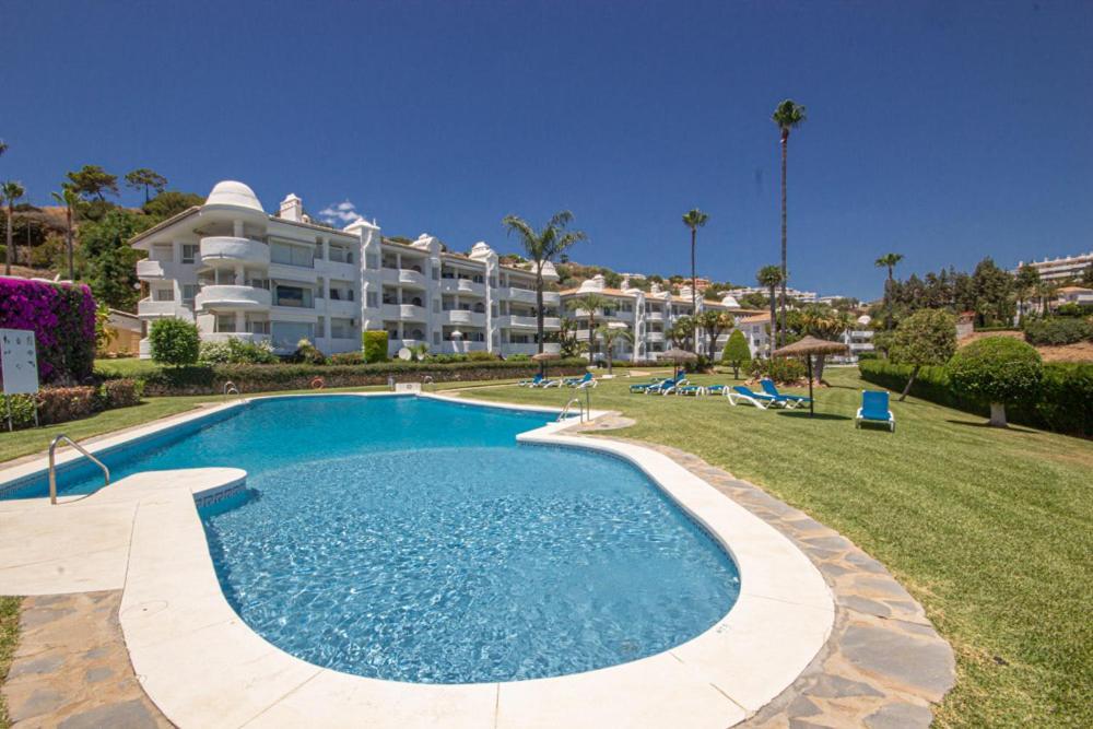 Wonderful 2 Bed Apartment With Stunning Sea Views Sitio de Calahonda Εξωτερικό φωτογραφία